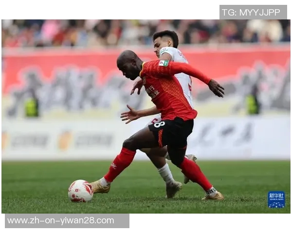 2025年足球前十现役球星盘点 谁是当今足坛最强之人 2025年足球前十现役球星盘点 谁是当今足坛最强之人